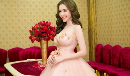 Elly Trần gợi cảm trình diễn thời trang tại Cần Thơ